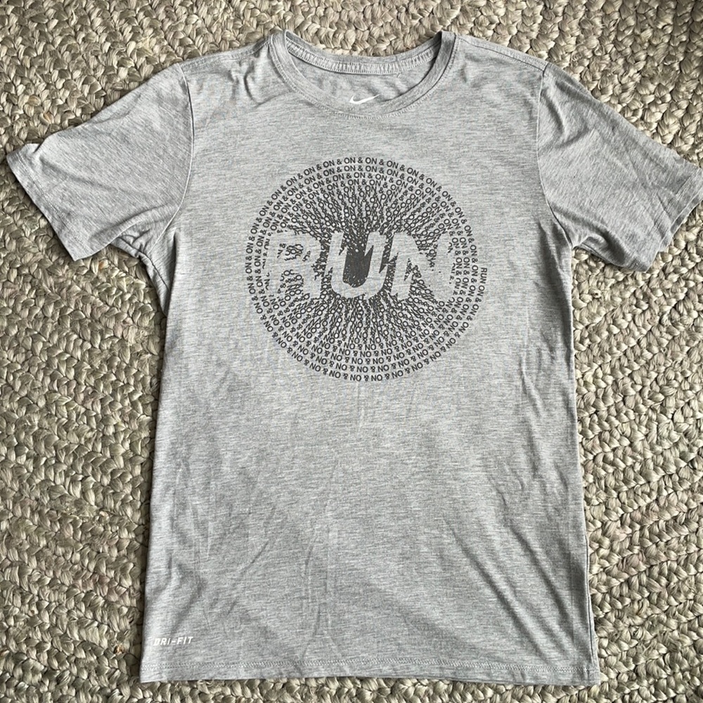 NIKE gray running t shirt.